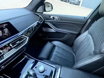 BMW X5 M50