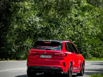 BMW X5 M50