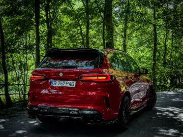 BMW X5 M50