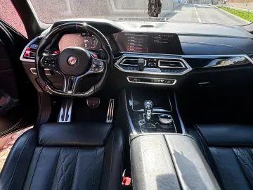 BMW X5 M50