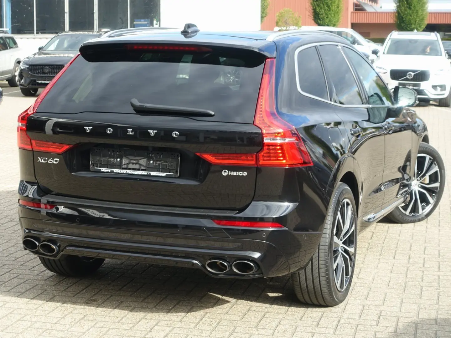 XC60 T6 AWD Plus Bright HEICO-Umbau Pano BLIS