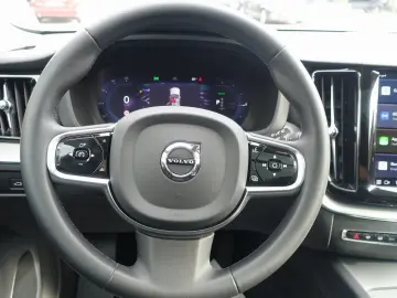 XC60 T6 AWD Plus Bright HEICO-Umbau Pano BLIS
