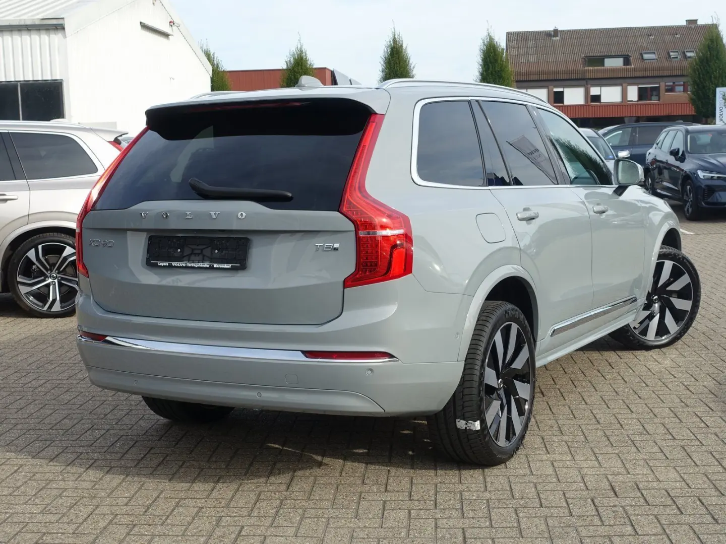 XC90 T8 Plus Bright AWD HeadUp/Pano/B&W/AHK/Four