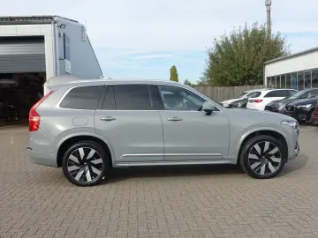 XC90 T8 Plus Bright AWD HeadUp/Pano/B&W/AHK/Four