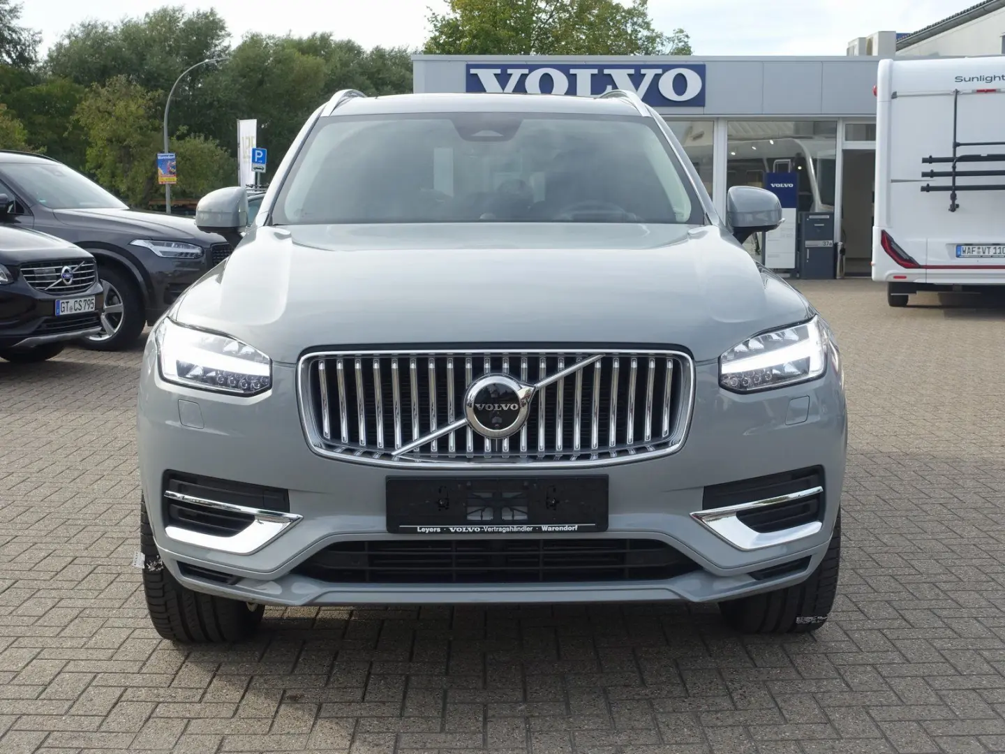 XC90 T8 Plus Bright AWD HeadUp/Pano/B&W/AHK/Four
