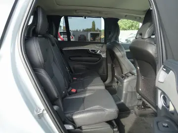 XC90 T8 Plus Bright AWD HeadUp/Pano/B&W/AHK/Four