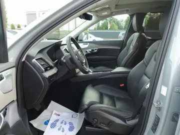 XC90 T8 Plus Bright AWD HeadUp/Pano/B&W/AHK/Four