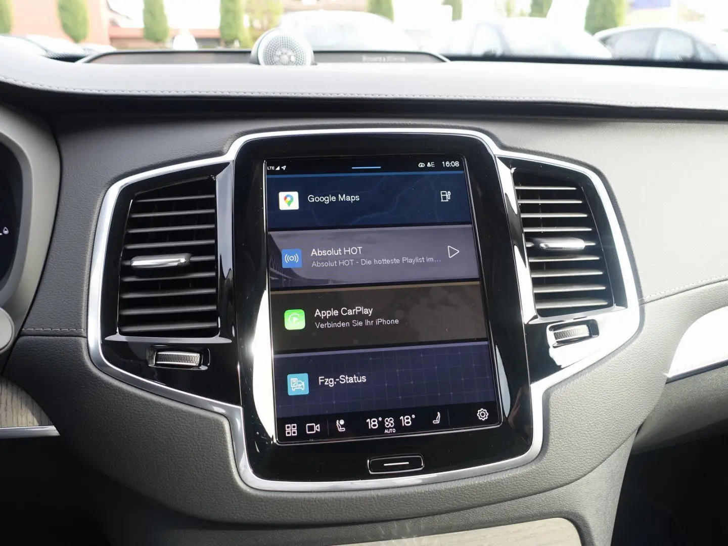 XC90 T8 Plus Bright AWD HeadUp/Pano/B&W/AHK/Four
