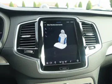 XC90 T8 Plus Bright AWD HeadUp/Pano/B&W/AHK/Four