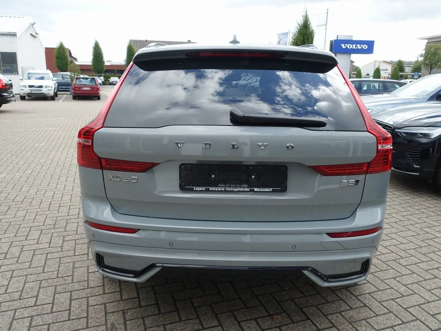 XC60 Ultra B5 AWD Dark Massage B&W 360  Pano