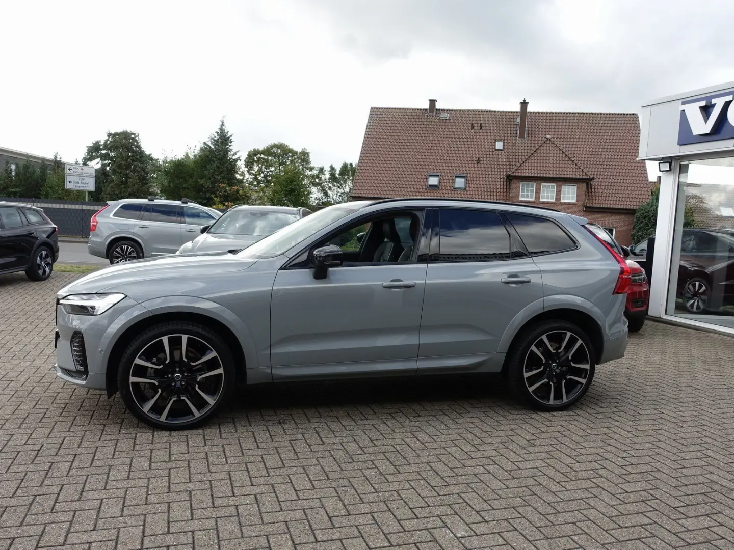 XC60 Ultra B5 AWD Dark Massage B&W 360  Pano