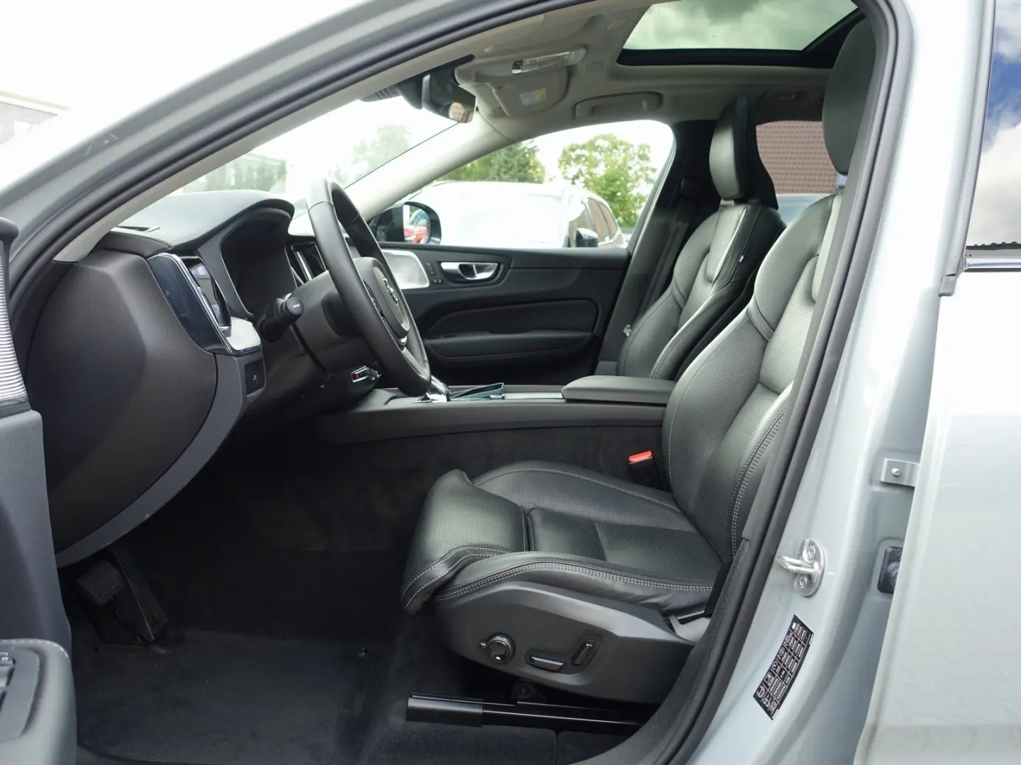 XC60 Ultra B5 AWD Dark Massage B&W 360  Pano