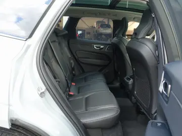XC60 Ultra B5 AWD Dark Massage B&W 360  Pano