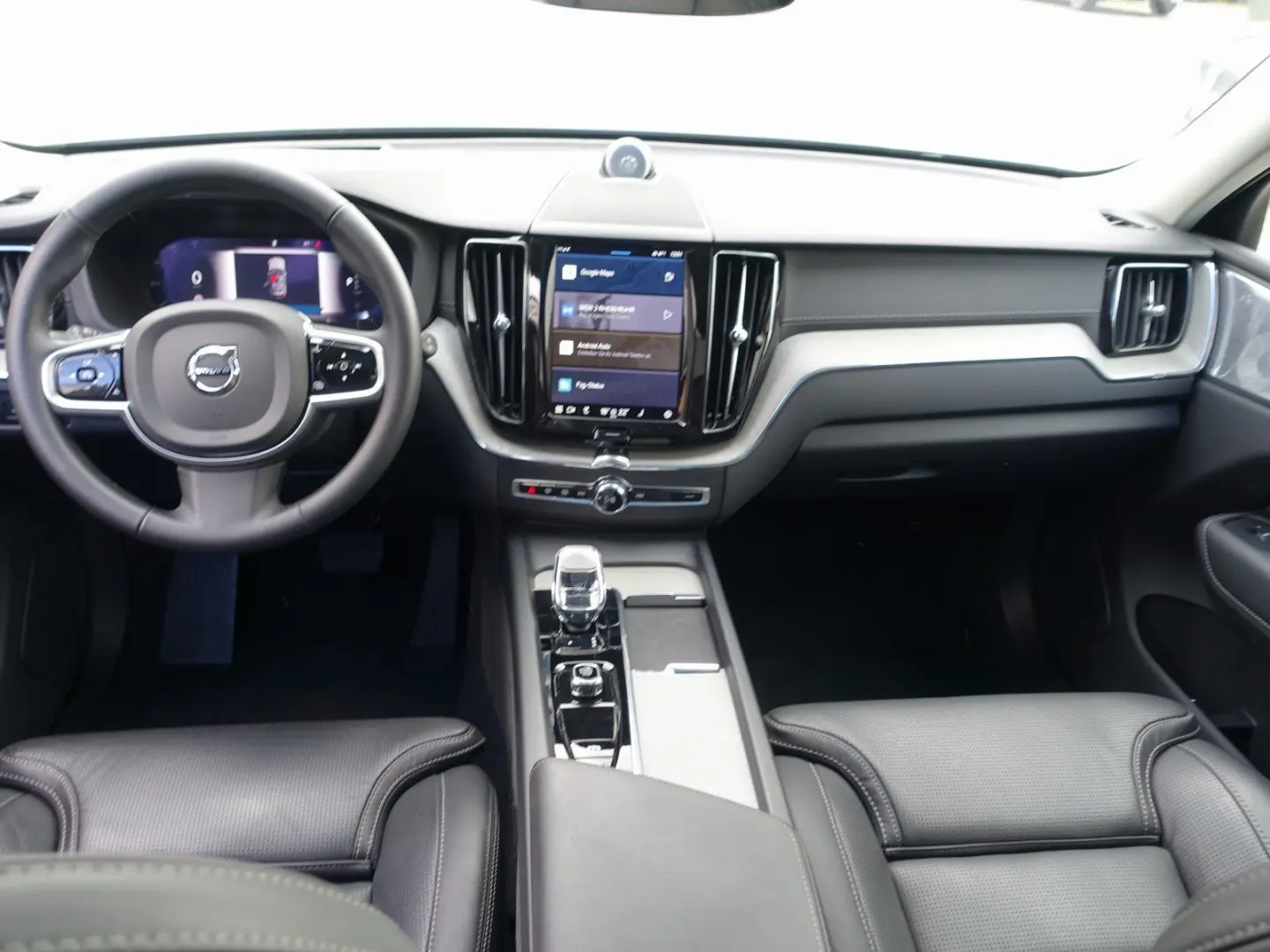 XC60 Ultra B5 AWD Dark Massage B&W 360  Pano