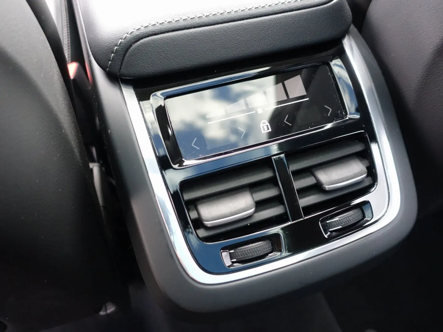 XC60 Ultra B5 AWD Dark Massage B&W 360  Pano