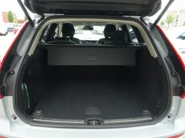 XC60 Ultra B5 AWD Dark Massage B&W 360  Pano