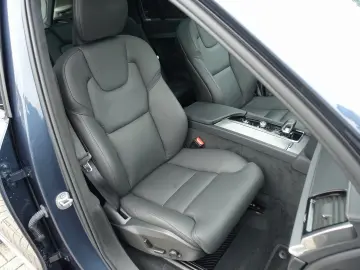 XC90 Ultra T8 AWD/FourC/360°/H&K/Pano/Head-Up