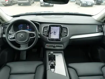 XC90 Ultra T8 AWD/FourC/360°/H&K/Pano/Head-Up