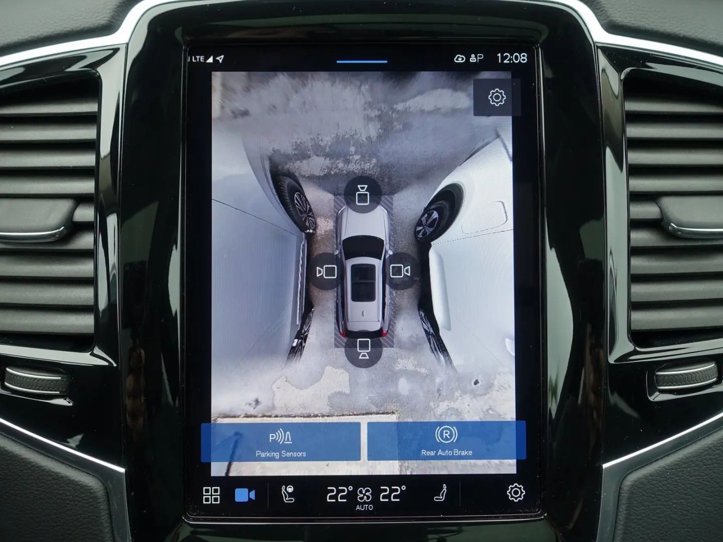 XC90 Ultra T8 AWD/FourC/360°/H&K/Pano/Head-Up