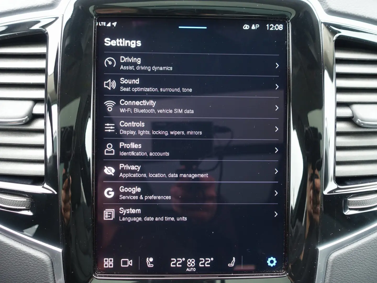 XC90 Ultra T8 AWD/FourC/360°/H&K/Pano/Head-Up