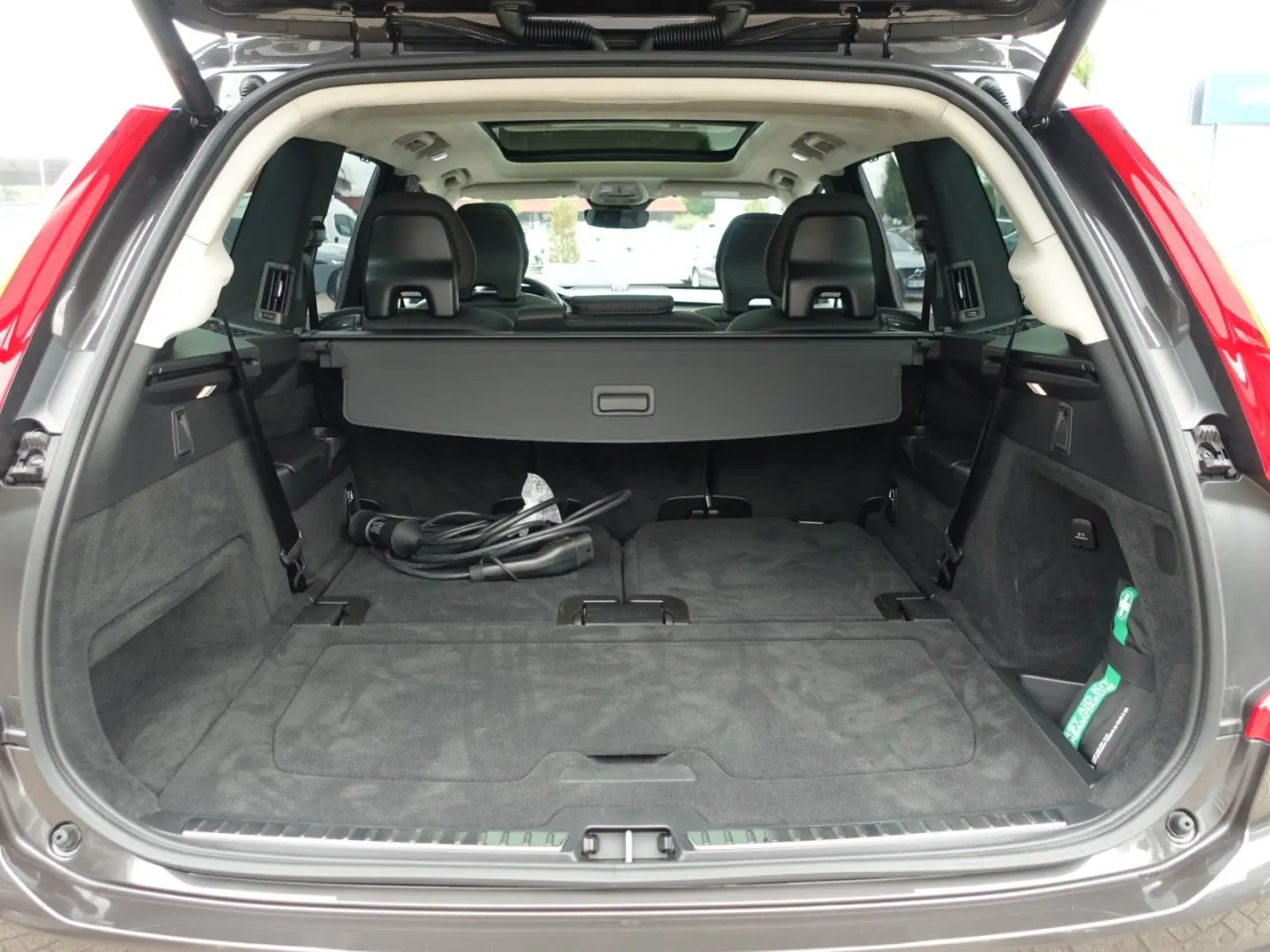 XC90 Ultra Dark T8 AWD Recharge B&W/PANO/MASSAGE
