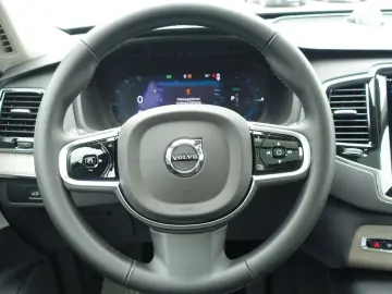 XC90 Ultra Dark T8 AWD Recharge B&W/PANO/MASSAGE