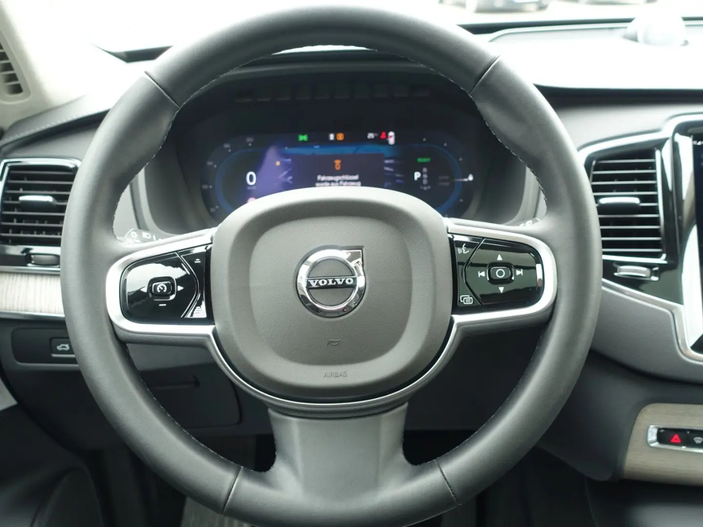 XC90 Ultra Dark T8 AWD Recharge B&W/PANO/MASSAGE