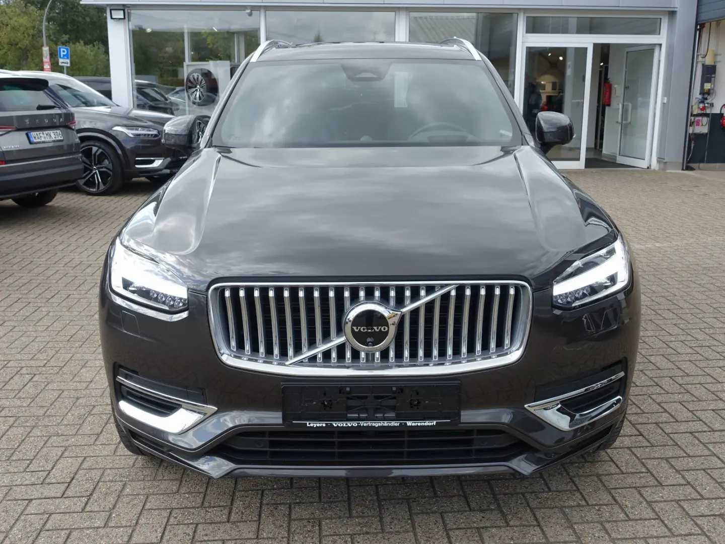 XC90 Plus T8 AWD Plug-in Hybrid PANO/HUD/B&W/AHK