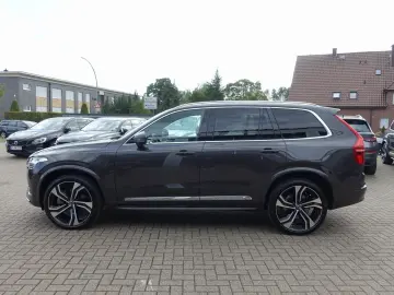 XC90 Plus T8 AWD Plug-in Hybrid PANO/HUD/B&W/AHK