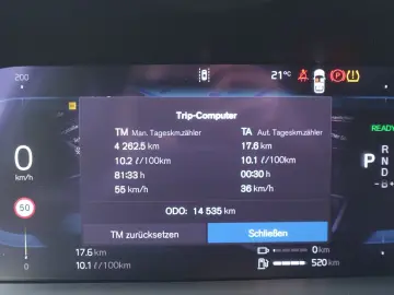 XC90 Plus T8 AWD Plug-in Hybrid PANO/HUD/B&W/AHK