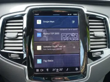 XC90 Plus T8 AWD Plug-in Hybrid PANO/HUD/B&W/AHK