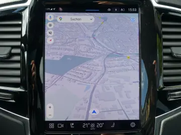 XC90 Plus T8 AWD Plug-in Hybrid PANO/HUD/B&W/AHK
