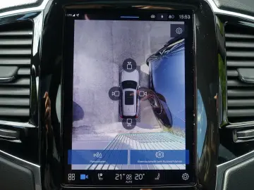 XC90 Plus T8 AWD Plug-in Hybrid PANO/HUD/B&W/AHK