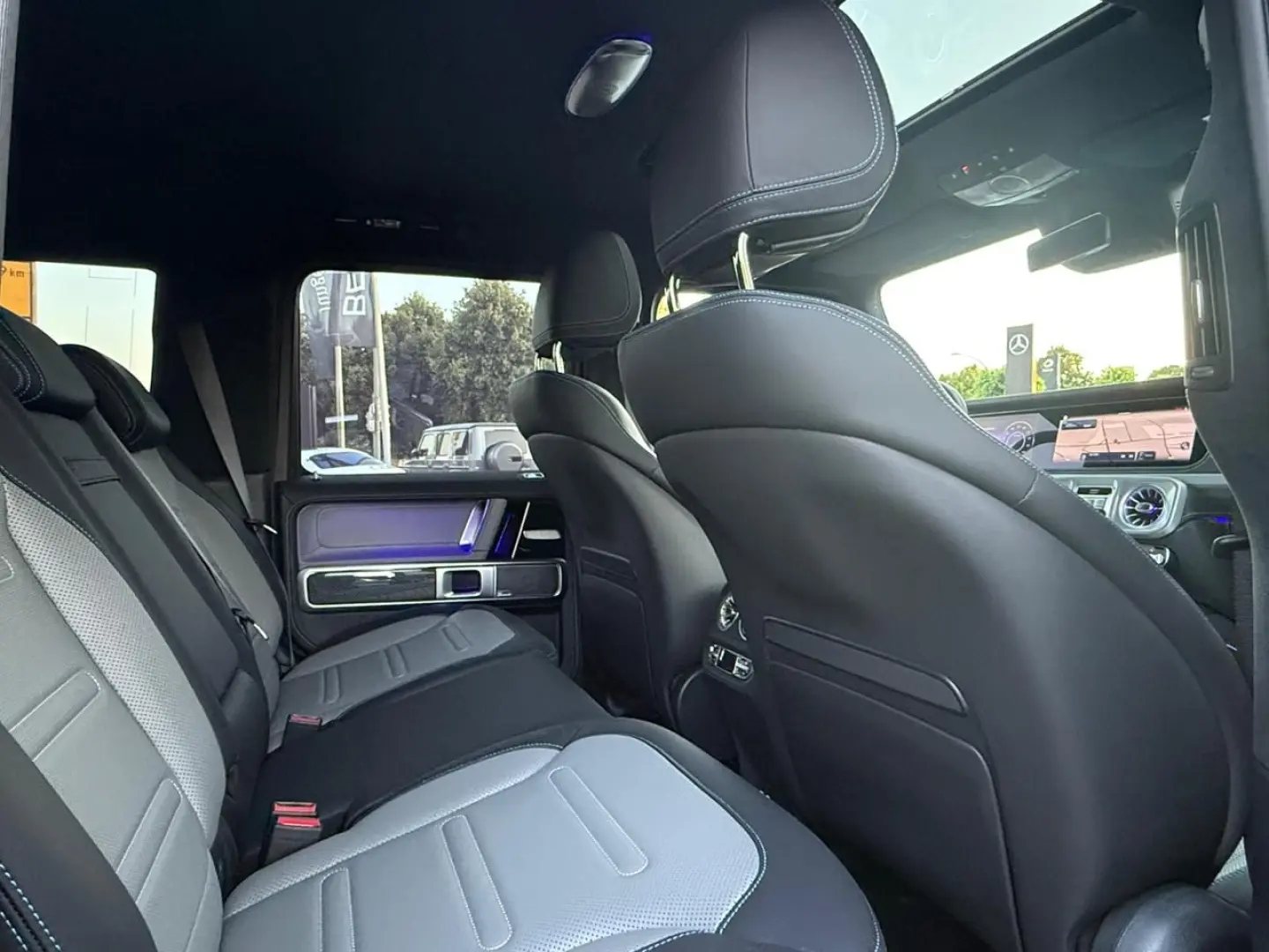 G 580 EQ EDITION ONE Magno SHD Massage Distronic