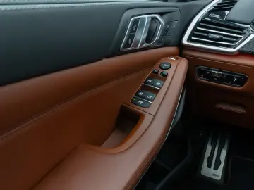 X5 xD40d M Sport 360°Panorama Laser HUD B&W AHK