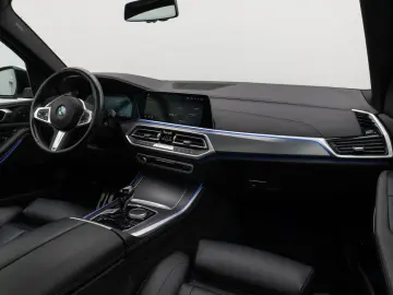 X5 xD30d M Sport 360°Panorama Laser HUD DAB HiFi