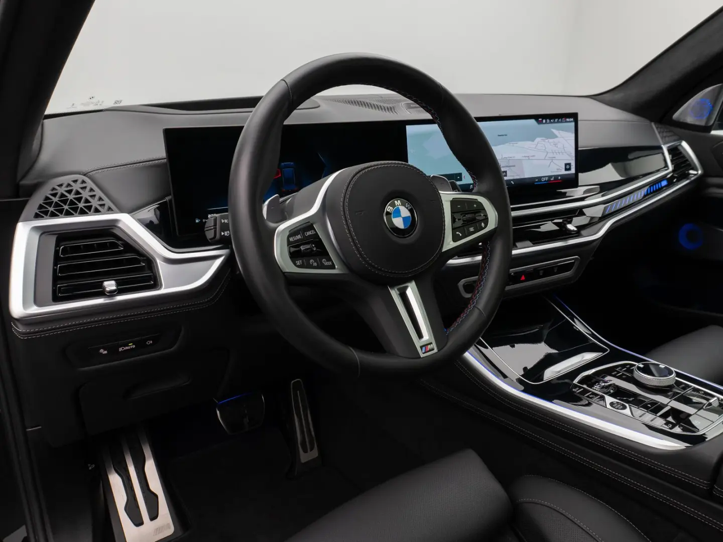 X5 M60i Panorama 360  B&W SoftCL Massage 22Zoll