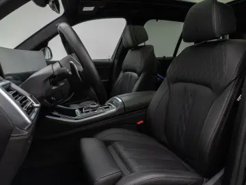 X5 M60i Panorama 360  B&W SoftCL Massage 22Zoll