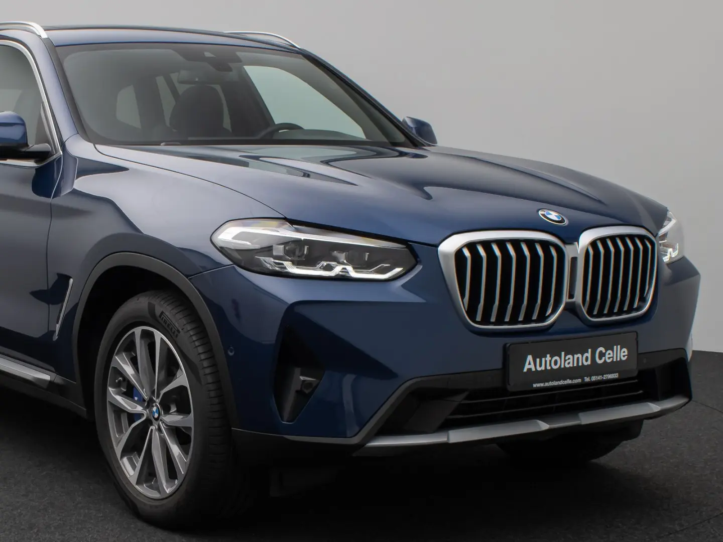 X3 xD30i Panorama Kamera DAB HiFi Sport 19Zoll