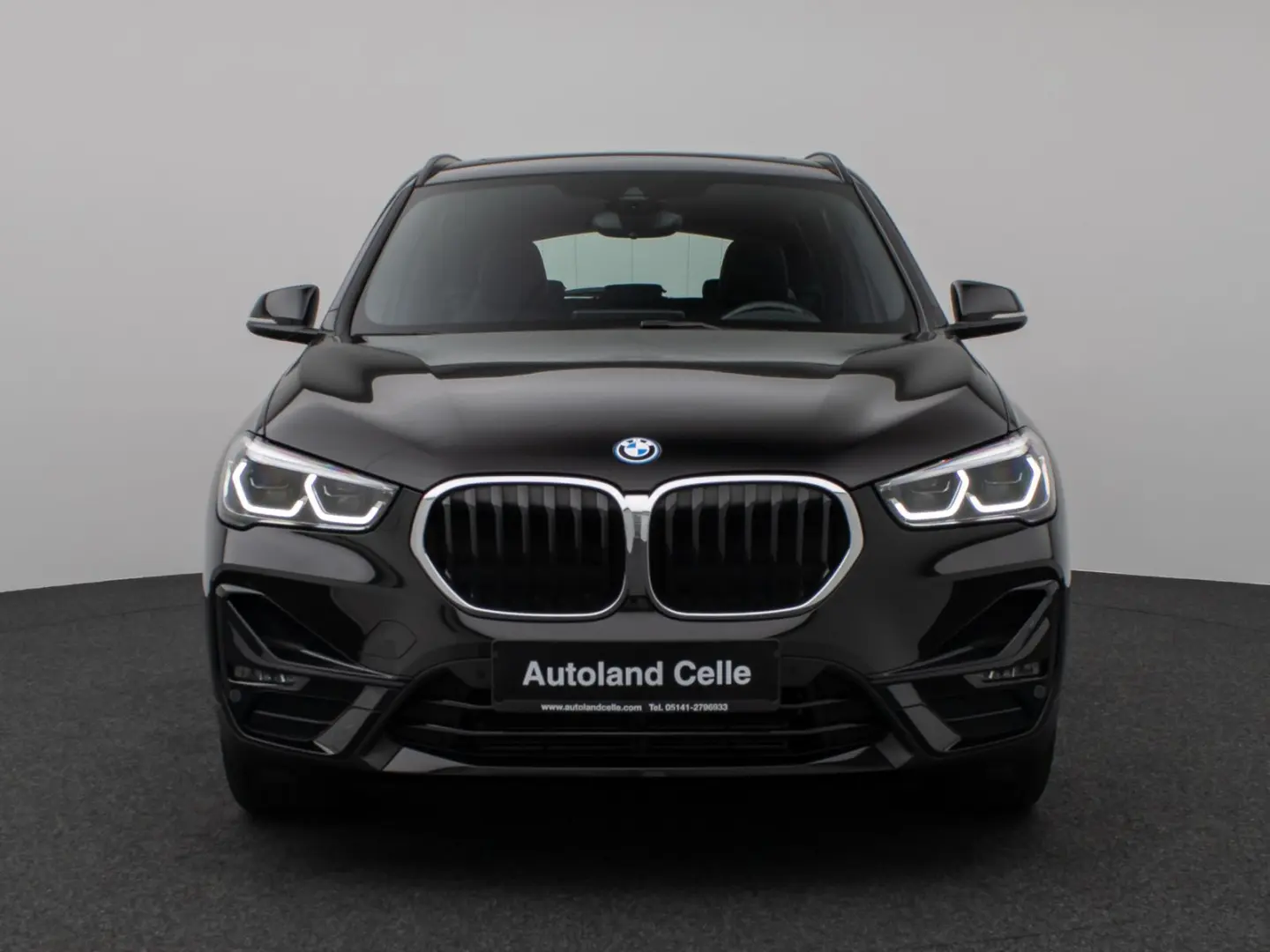 X1 xD25e SportLine Panorama HUD DAB Parkassist
