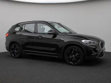 X1 xD25e SportLine Panorama HUD DAB Parkassist