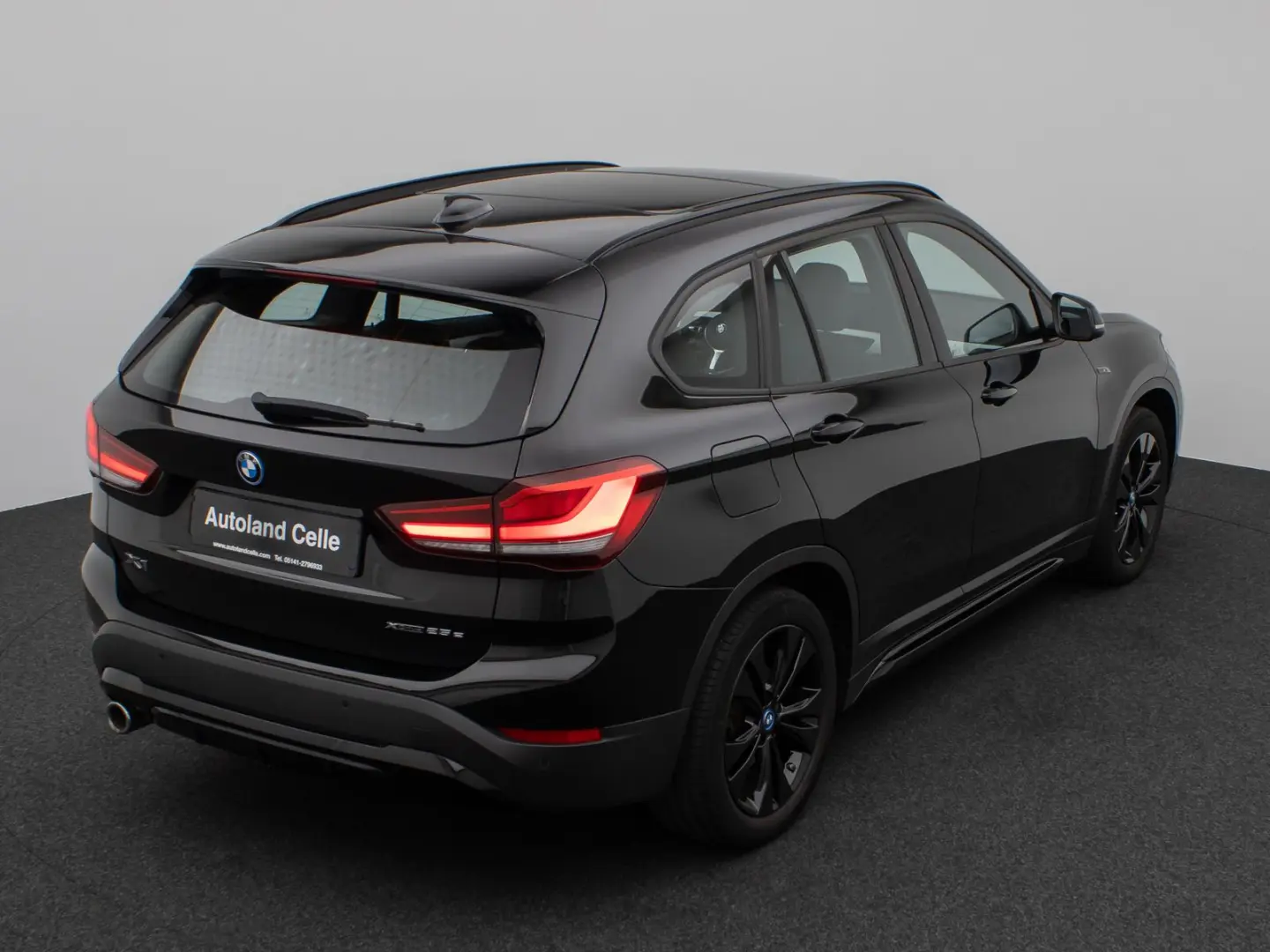 X1 xD25e SportLine Panorama HUD DAB Parkassist