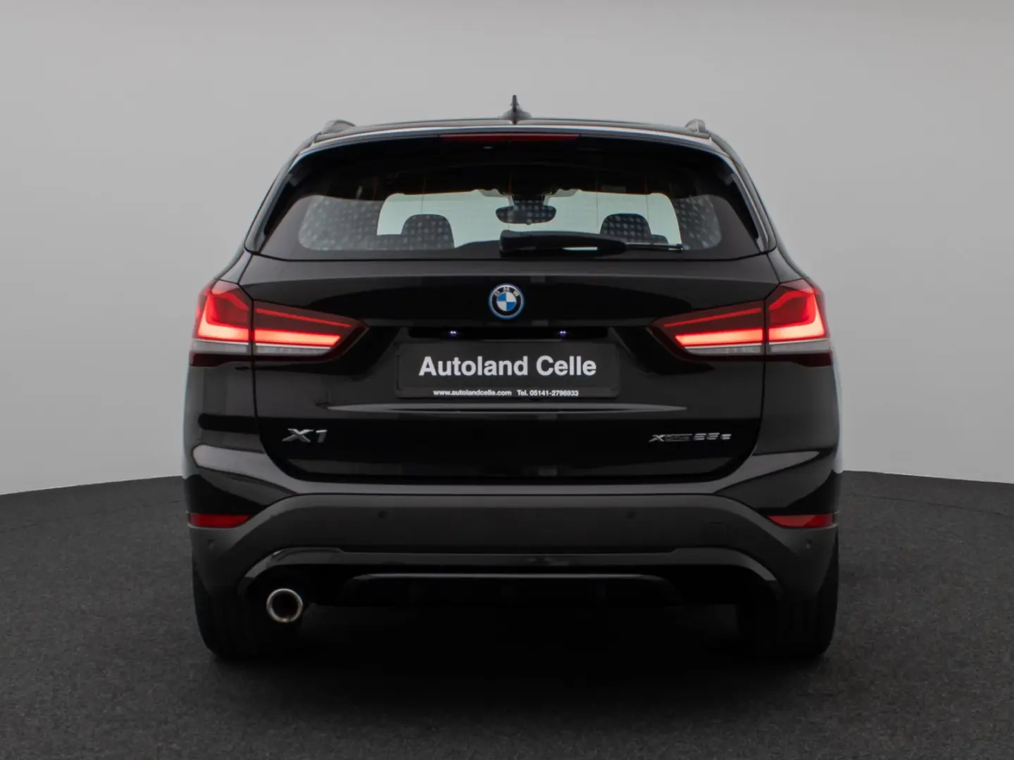 X1 xD25e SportLine Panorama HUD DAB Parkassist