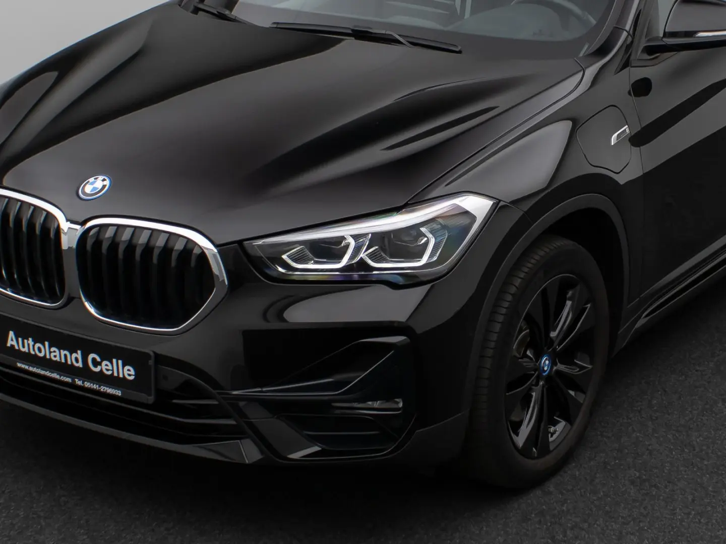X1 xD25e SportLine Panorama HUD DAB Parkassist