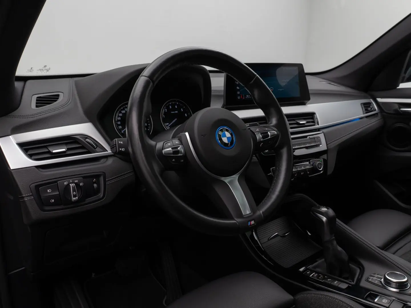 X1 xD25e SportLine Panorama HUD DAB Parkassist