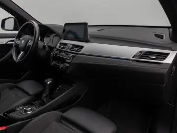 X1 xD25e SportLine Panorama HUD DAB Parkassist