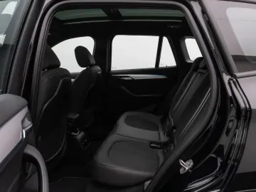X1 xD25e SportLine Panorama HUD DAB Parkassist