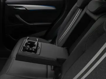 X1 xD25e SportLine Panorama HUD DAB Parkassist