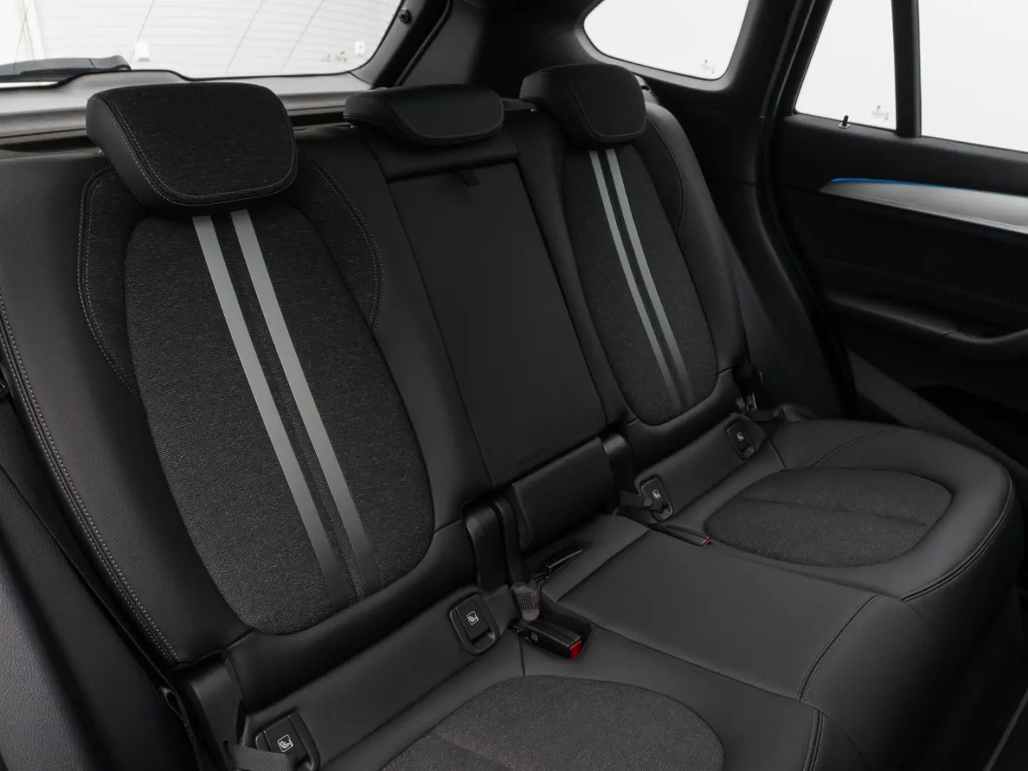 X1 xD25e SportLine Panorama HUD DAB Parkassist