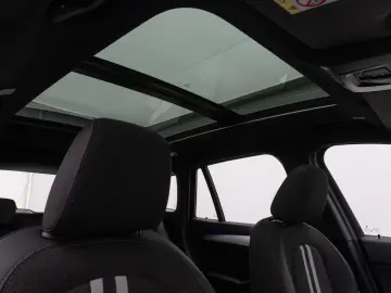 X1 xD25e SportLine Panorama HUD DAB Parkassist